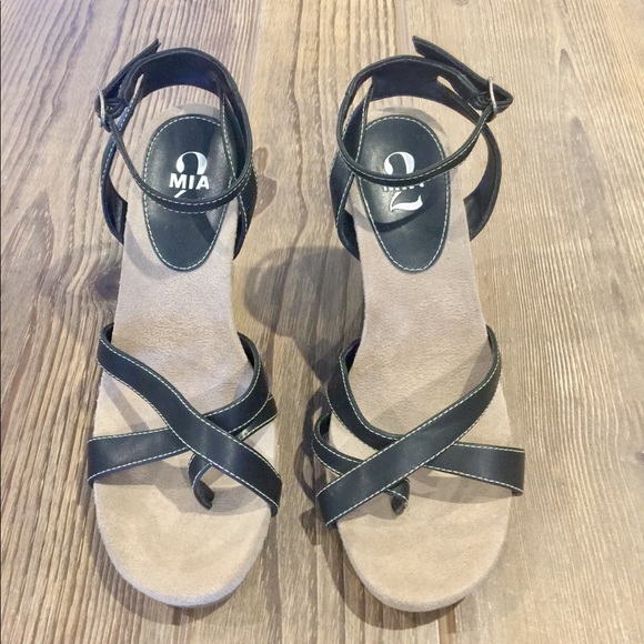 Mia 2 Heeled Sandal - Black - Picture 1 of 3